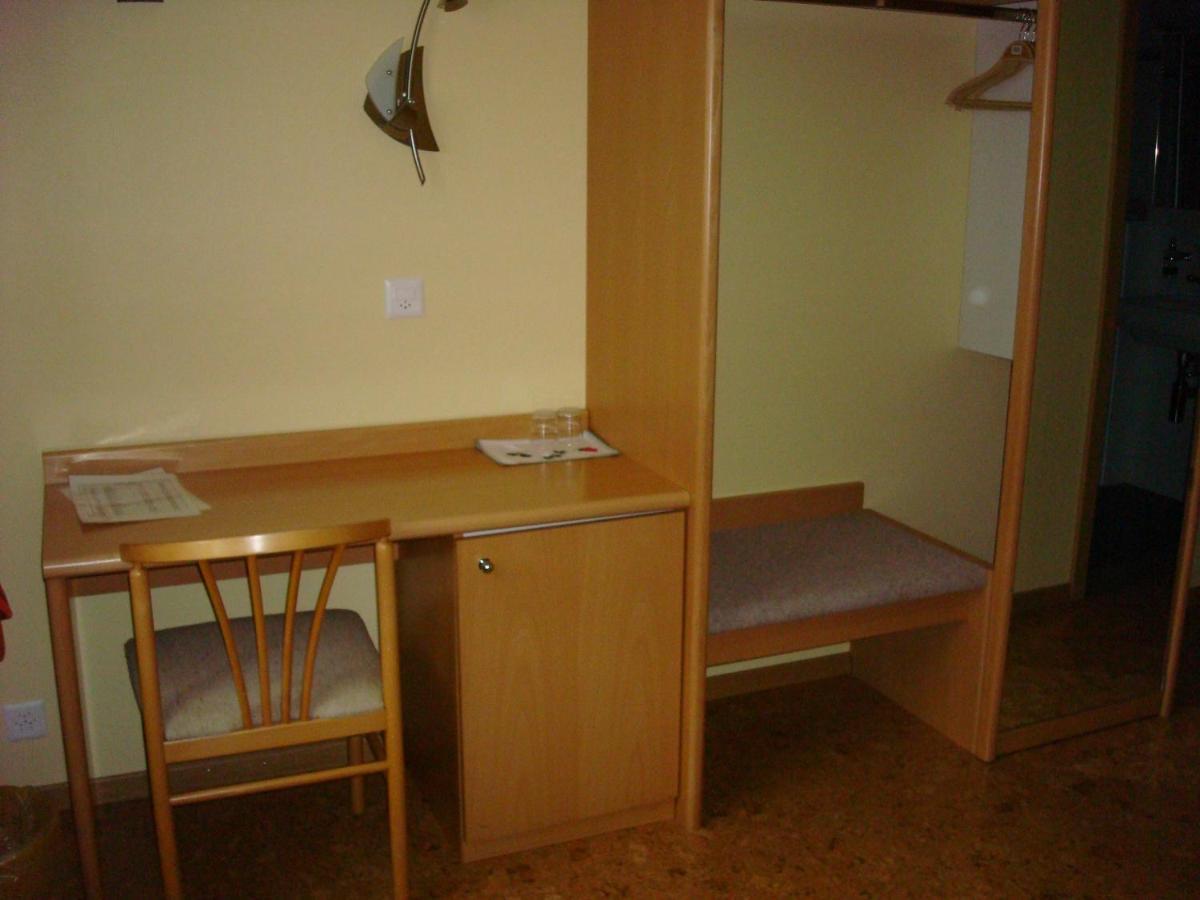 Hotel Gasthof Kreuz 웰셴로어 외부 사진